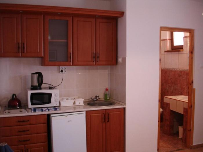 Mediterran Apartman Es Vendeghaz Hajdúszoboszló Екстериор снимка
