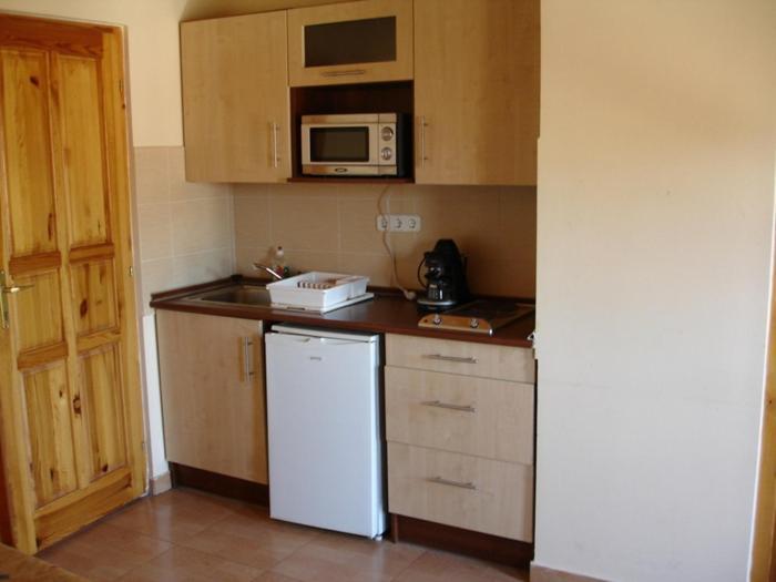 Mediterran Apartman Es Vendeghaz Hajdúszoboszló Екстериор снимка