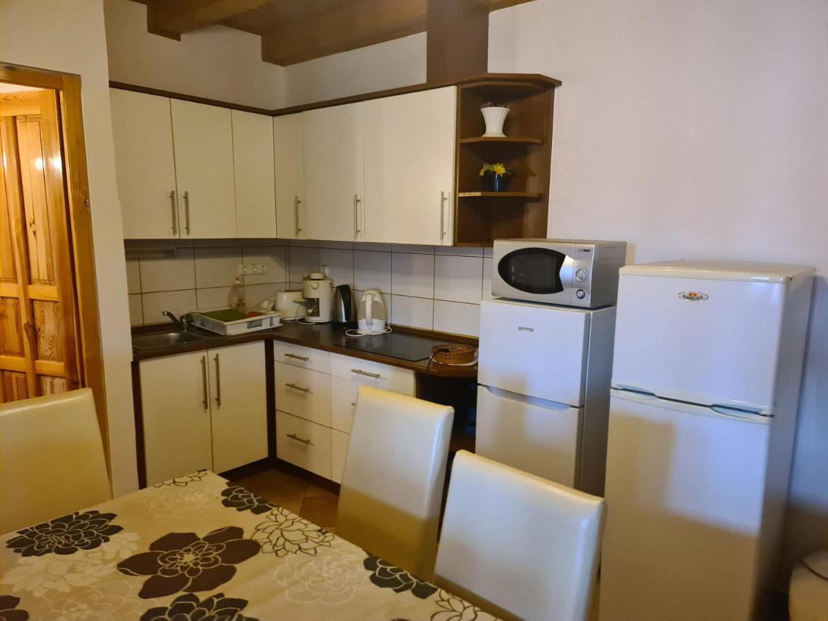 Mediterran Apartman Es Vendeghaz Hajdúszoboszló Екстериор снимка
