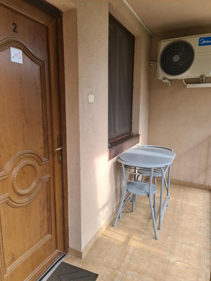 Mediterran Apartman Es Vendeghaz Hajdúszoboszló Екстериор снимка