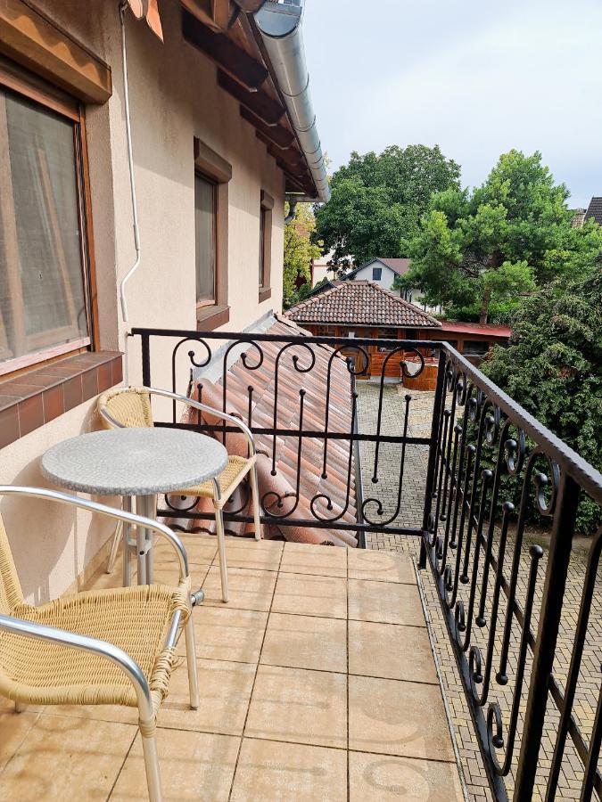 Mediterran Apartman Es Vendeghaz Hajdúszoboszló Екстериор снимка