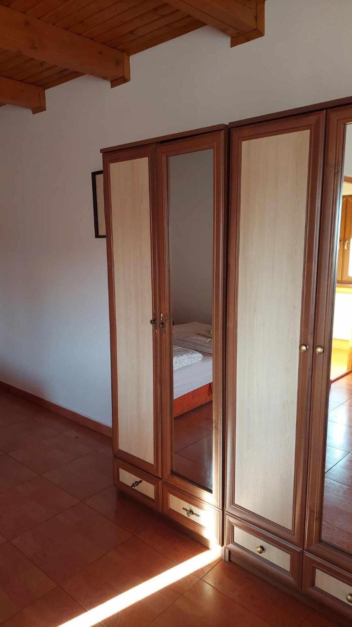 Mediterran Apartman Es Vendeghaz Hajdúszoboszló Екстериор снимка